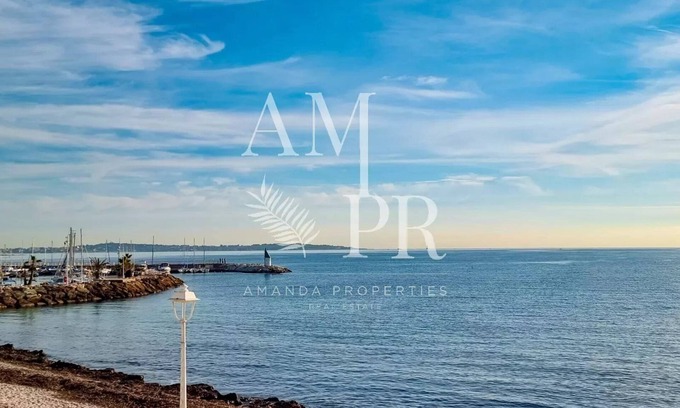 Pointe Croisette Villa | Maison sur la Mer, à 10 Mètres des Plages!