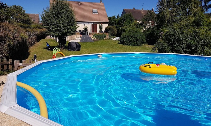 Triel-sur-Seine Villa | Maison vue Seine-jardin 1400m2 -piscine Chauffée-5 Chambres-2 Cuisines