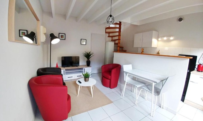 Cholet Apartamento | Maisonette en HYPERCENTRE calme avec terrasse