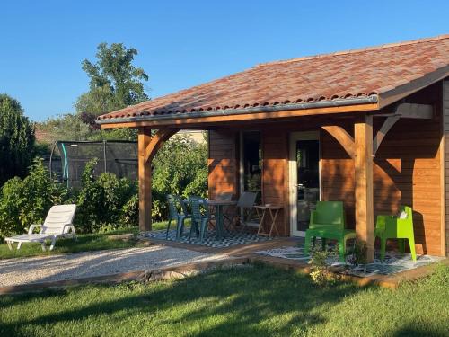 Sance Apartamento | Maisonnette au calme, grand jardin privatif, accueil vélos et motos