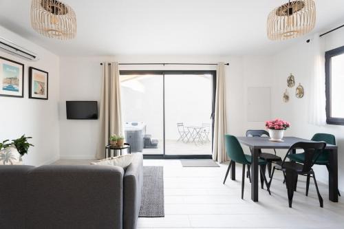 Velaux Casa | Maisonnette avec Jacuzzi Jacuzzi en service du 15 avril au 15 octobre