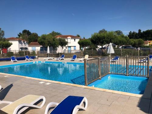 Saint-Brevin-l'Ocean Casa | Maisonnette 4 pers avec terrasse privée et accès piscine, proche océan - Saint-Brevin-les-Pins - FR-1-364-102