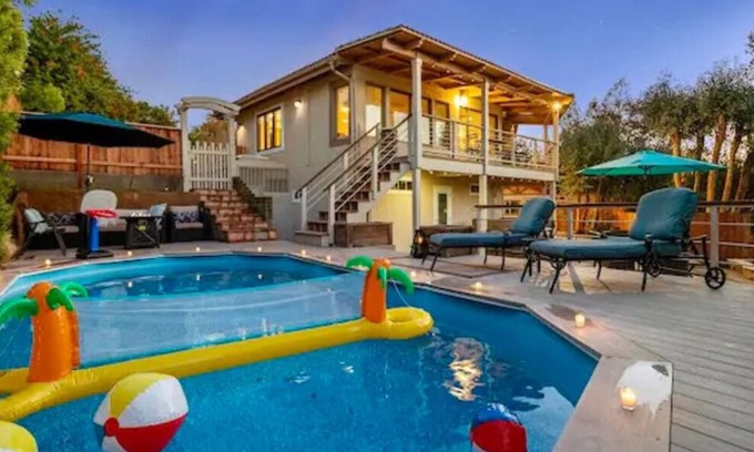 Poway Casa | Majestic 5BR Villa with Guesthouse, Pool & Spa