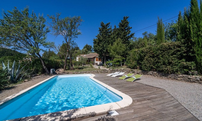 Montbrun-des-Corbieres Villa | Majestuosa villa en Montbrun con piscina privada climatizada