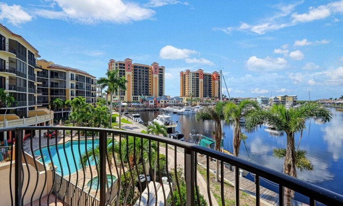 Cape Harbour Condominio | Majestic Marina View|2/2 Marina View Luxury Condo