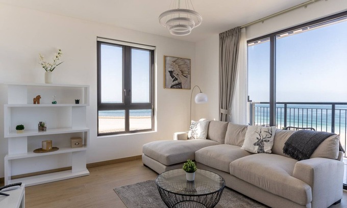 Dubai Production City Apartamento | MAJESTIC PORT DE LA MER STUNNING SEA VIEW-LE PONT-Jumeirah1-Dubai
