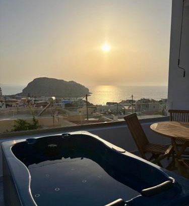 Arkasa Apartamento | Majestic View Villa - Outdoor Jacuzzi
