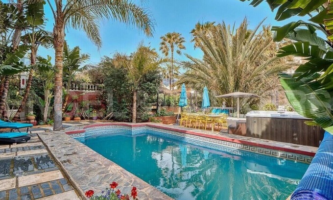 Torrequebrada Villa | Majestic Villa, 2 minutes walk to the beach, 7bdr 7bath, heated pool and jacuzzi