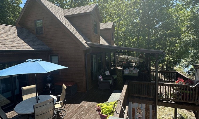 Shell Knob Casa | Majestic Waters is a Lake Front home on Table Rock Lake proximity to Branson