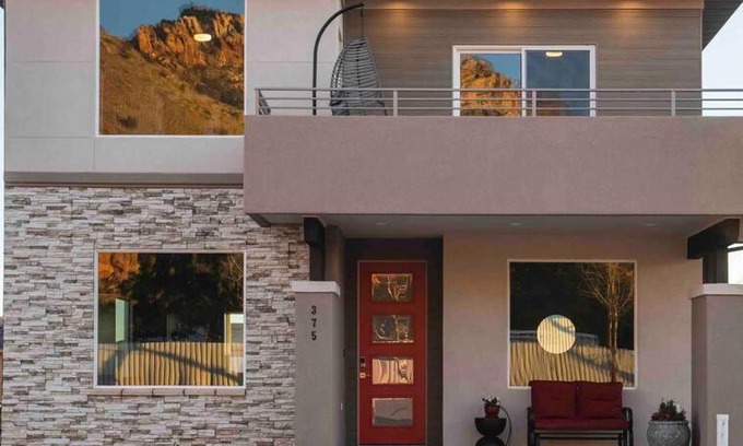 Hildale Casa | Majestic Zion Cottage with hot tub in Hildale
