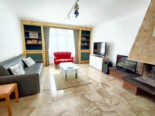 Bondy Casa | Majestueuse maison à Bondy - 200 m² - 10 pers. & parking