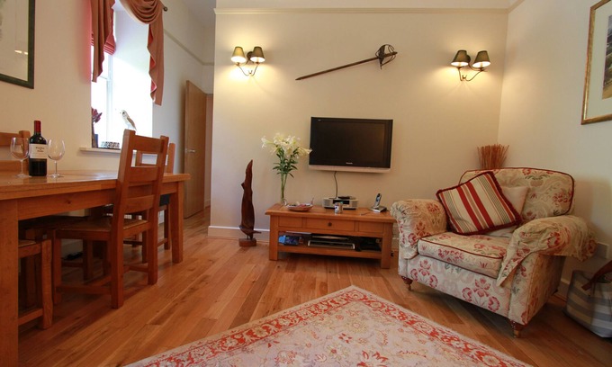 Fort Augustus Apartamento | ¡Major's Apartment en Loch Ness Abbey con piscina, gimnasio, tenis y más!