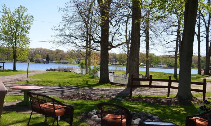 Brooklyn Cabaña | Irish Hills Lake Cottage