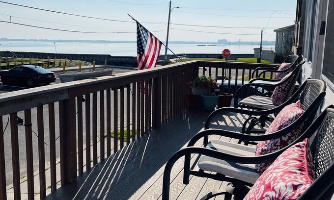 West Wildwood Casa | Make Your Escape To The Bay