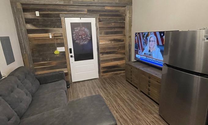 Mead Cabina | Makin Memories NEW cabin on Lake Texoma. Less than a mile from boat ramp/beach.
