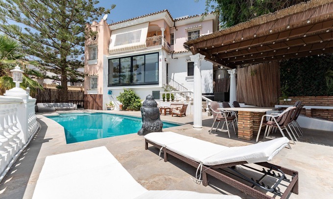 Mijas Chalet De Esquí | MalagaSuite Poolside House Mijas