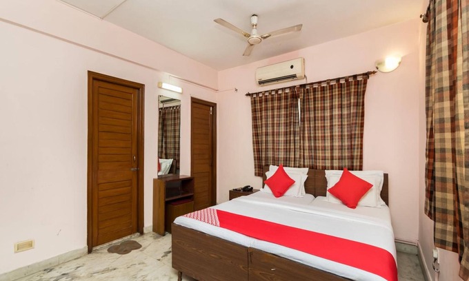 Bhowanipore Hotel | Malik Guest House