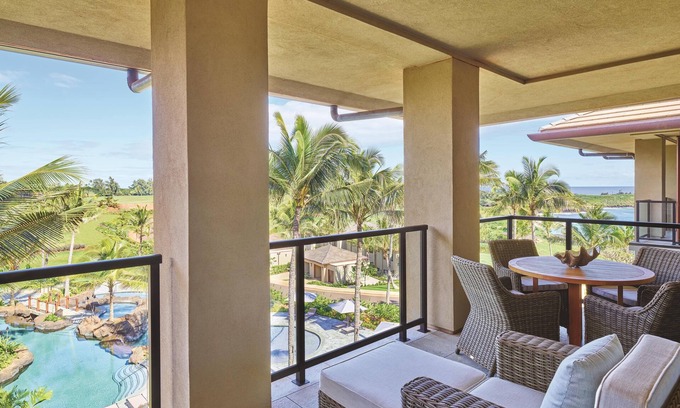 Foster Village Complejo | Maliula 3-Bdrm Owner Designed Residence,Spacious Rooftop Terrace,Stunning Views