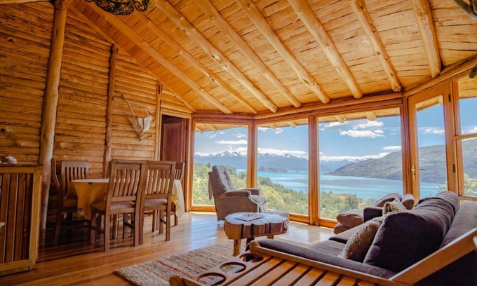 Luis Soto Cabina | Mallin Colorado Ecolodge