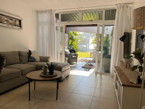Selection Beach Apartamento | Mallorca Beachfront Unit Umdloti
