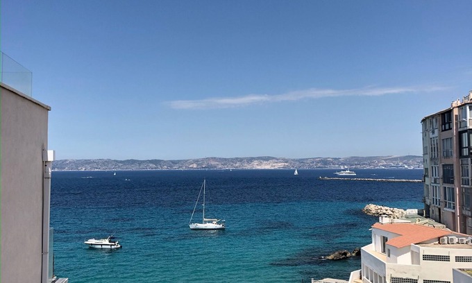 Endoume Villa | Malmousque villa with private sea access