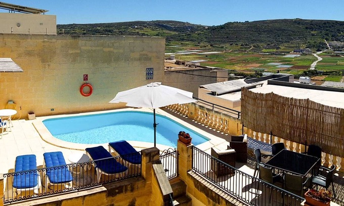 Mellieha Villa | MALTESE VILLA WITH PRIVATE POOL FAMILY FRIENDLY