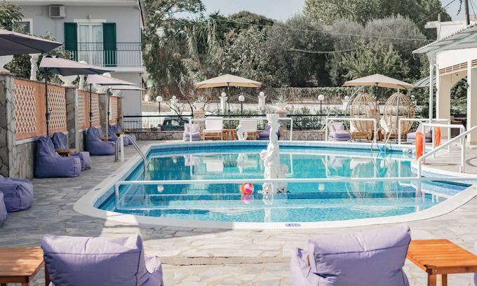 Gouvia Hotel | Maltezos
