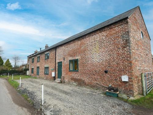 Whitchurch Casa | Maltkiln Court