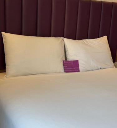 East Walworth Hotel | Mambo 190