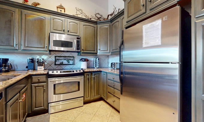 Mammoth Lakes Condominio | Mammoth West 140 Pet-Friendly Updated Condo, Just A Short Walk to Canyon Lodge by RedAwning