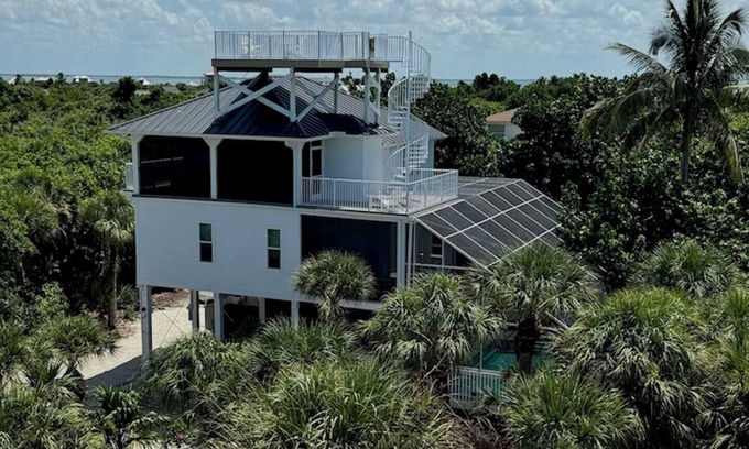 North Captiva Casa | Manatee Haven: Screened-in Pool, Spa and Elevator! 2 Golf Carts