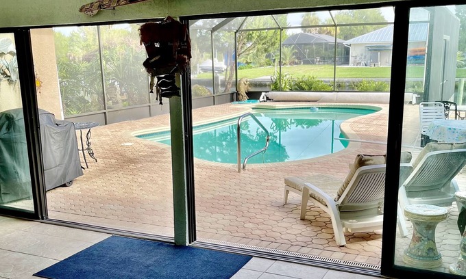 Springs at Kings Bay Casa | Manatee Villa- Entire Waterfront Home with Pool - Long term Rental