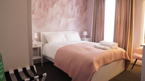 Enfield Lock Casa | Mandeville Guest House