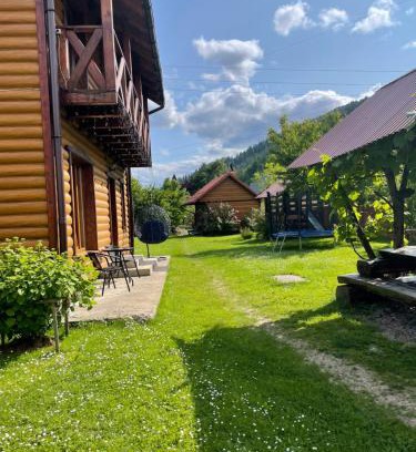 Mykulychyn Casa | Mandrivnyk
