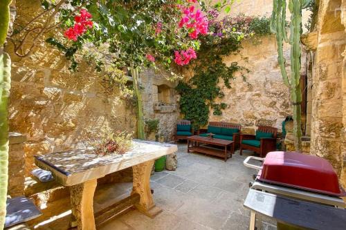 Zebbug Casa | Mandy - A quaint farmhouse in Gozo