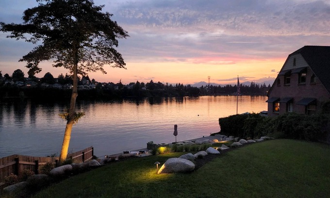 Bremerton Cabaña | Manette Waterfront Beach Cottage