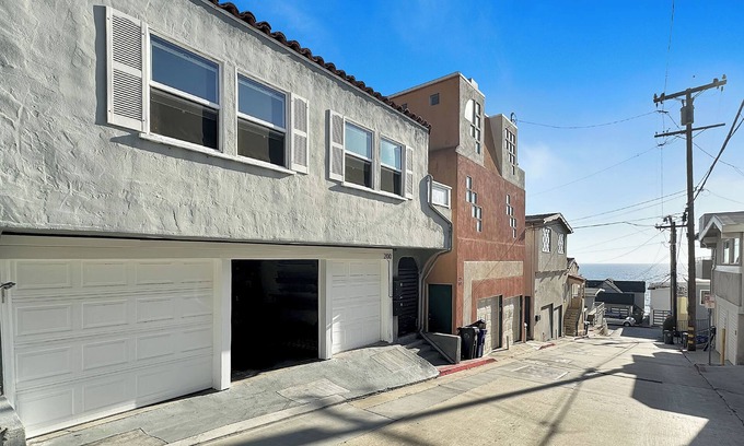 El Segundo Apartamento | MANHATTAN BEACH Peaceful 2 bedroom steps to the beach