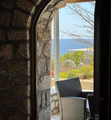 Omales Casa | Mani Sea View Beachfront House