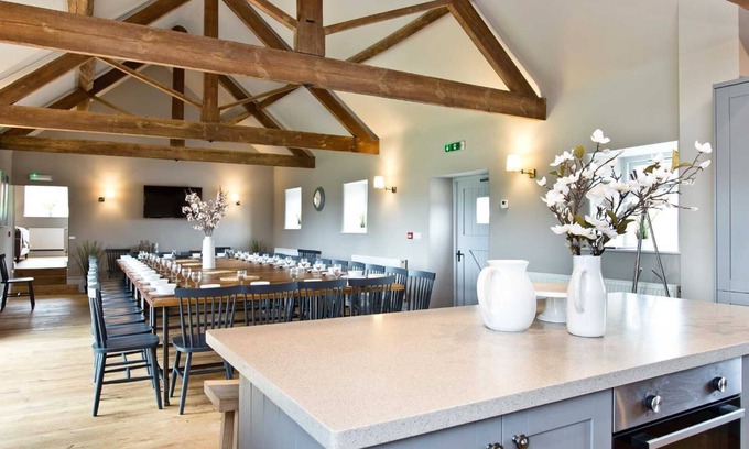 Belper Casa | Manifold Barns, luxurious converted barns with fabulous games room, close to Wirksworth.