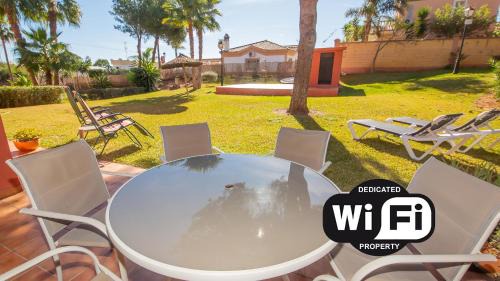 Puerto de la Duquesa Apartamento | Manilva Gardens F A2