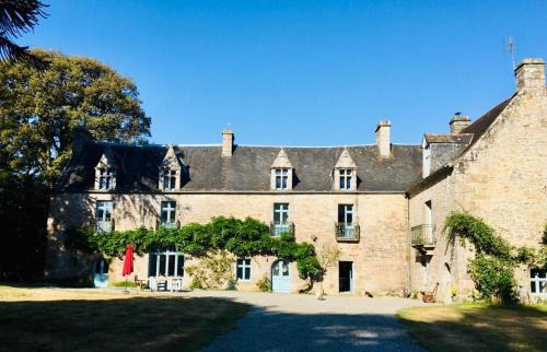 Saint-Nicolas-du-Pelem Cama Y Desayuno | manoir de botcol
