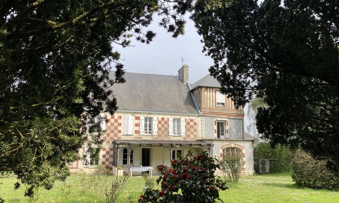 Trois-Monts Cama Y Desayuno | Manoir de Grimbosq