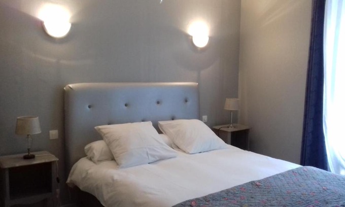 Blois Cama Y Desayuno | Manoir Du Vieux Cedre