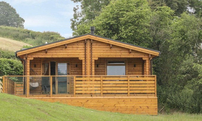 Bettws Cedewain Casa | Manor Farm Lodges - Red Kite Lodge