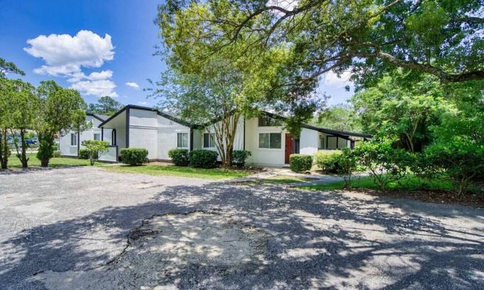 Southside Casa | Manor Grove - 2 bd/1ba