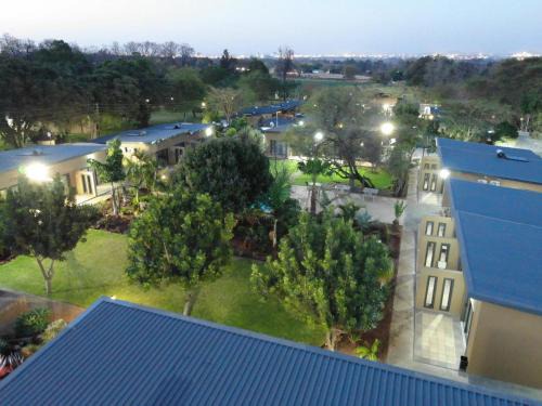 Kroondal Casa | Manor Hills Guest Lodge