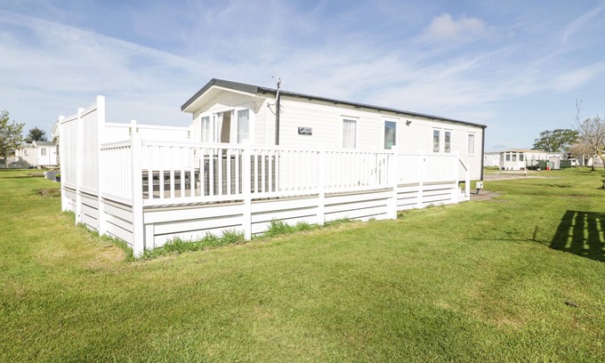 Maryport Cabaña | MANOR HOUSE PLATINUM 3 BEDROOM (16E), family friendly in Aspatria