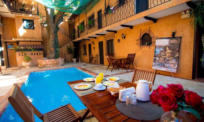 Zona Colonial Hotel | Mansión Colonial Doña Elvina