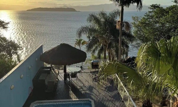 Sambaqui Casa | Mansion in Sambaqui Florianópolis.