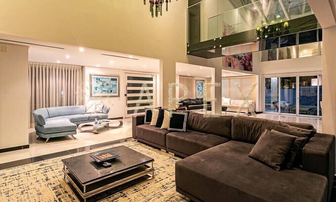 Jurere Internacional Casa | Mansion in jurere internacional